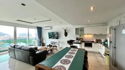 4ベッドルーム・ペントハウスアパートメント — Emerald Terrace Patong